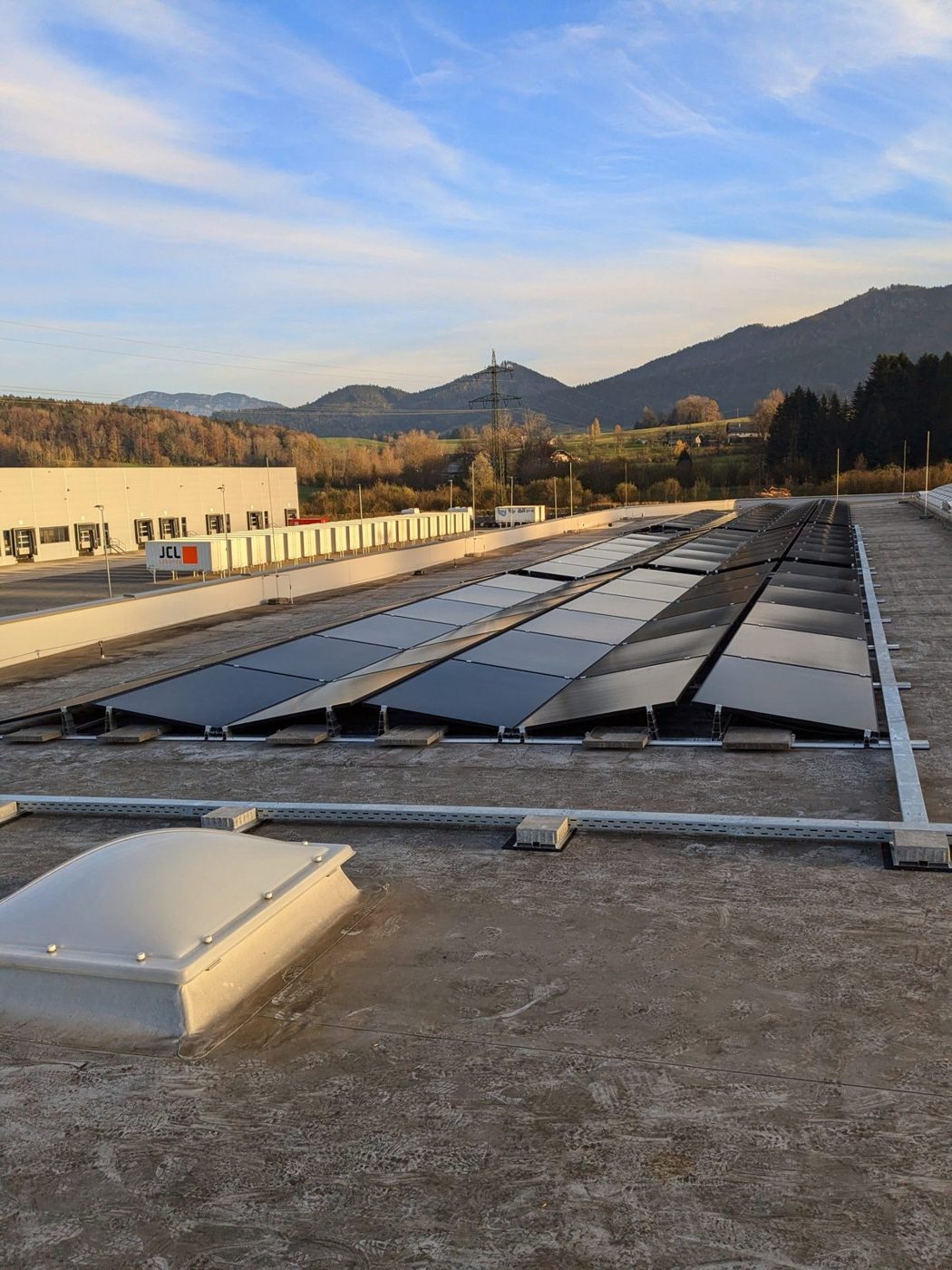 PV-Aufdachmontage Großanlage auf Flachdach