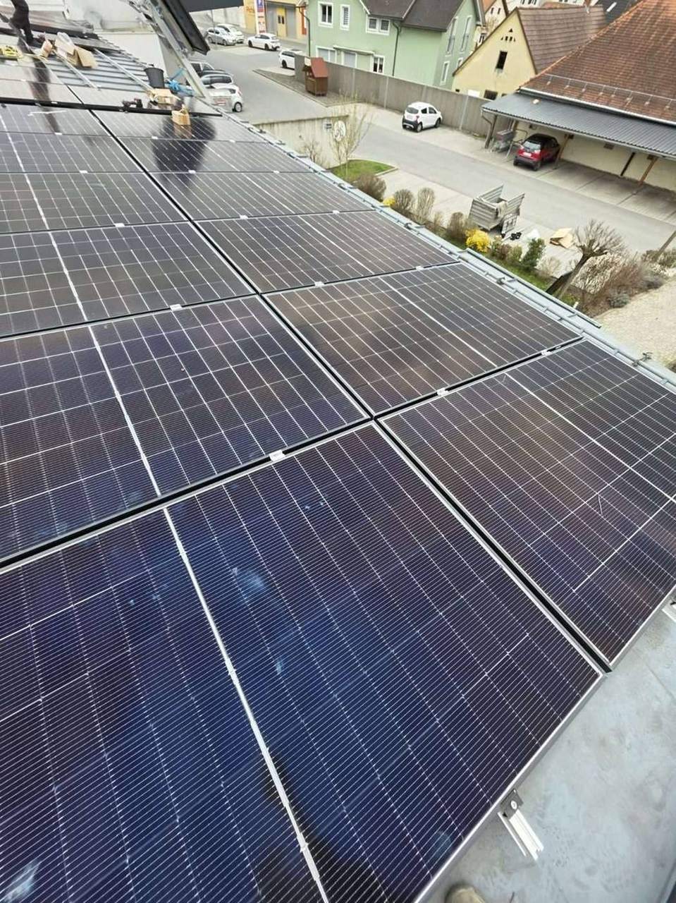 PV-Aufdachanlage · 32 kWp